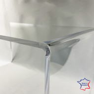 Table basse transparente pliée